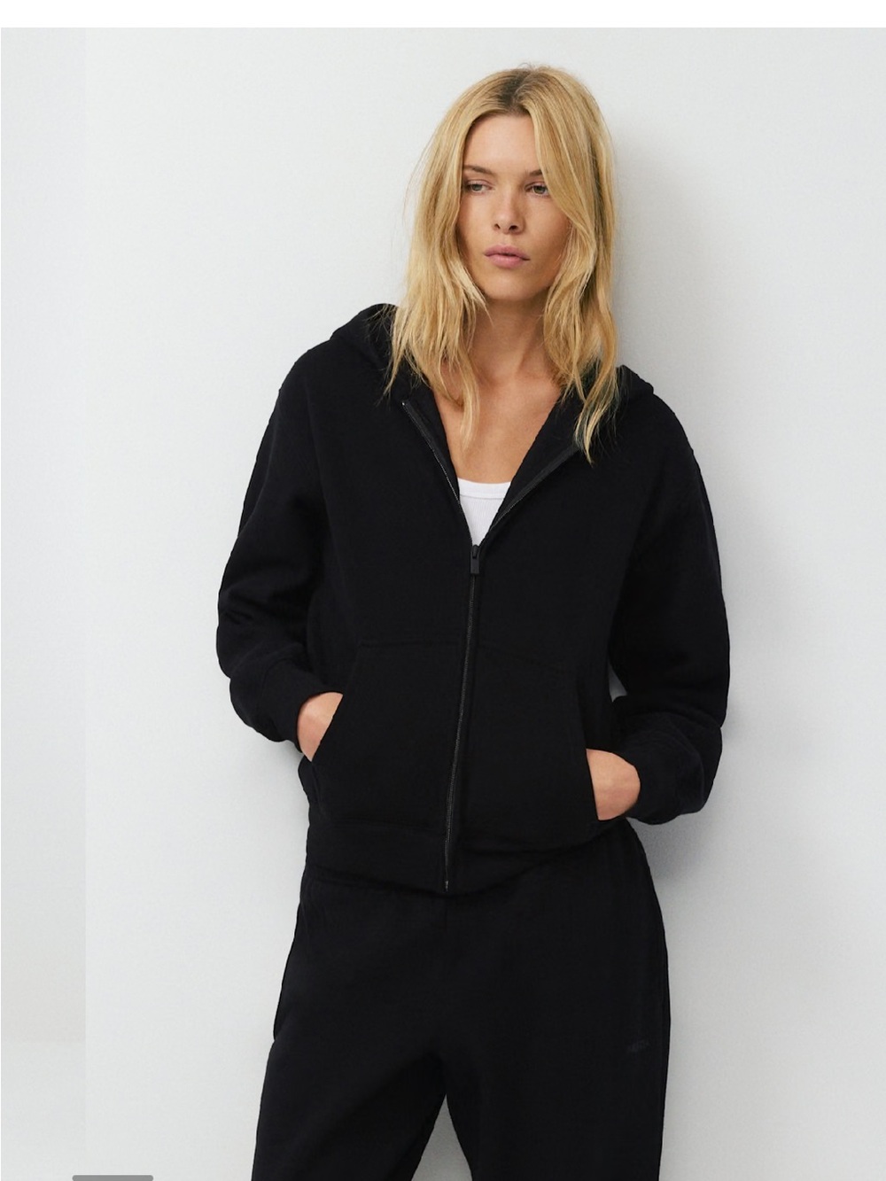 Aritzia Cozy Sweatfleece Perfect Zip Hoodie Black XS